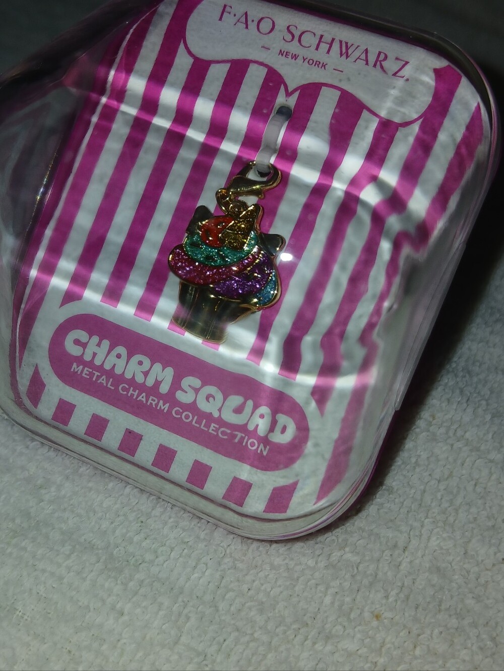 FAO SCHWARZ Rainbow Cupcake Unicorn Charm with Gold Clasp - Picture 3 of 4